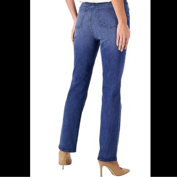 NWT! NYDJ Curves360 / Curve Shaper Marilyn Straight Jeans • “Heavenly”, Size 12P - Picture 11 of 16